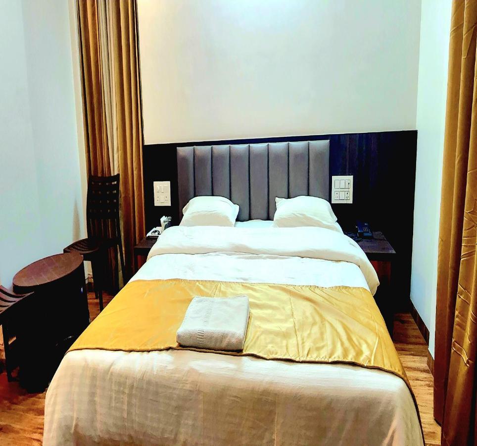 Hotel Shiv Sangram Ahmednagar Εξωτερικό φωτογραφία